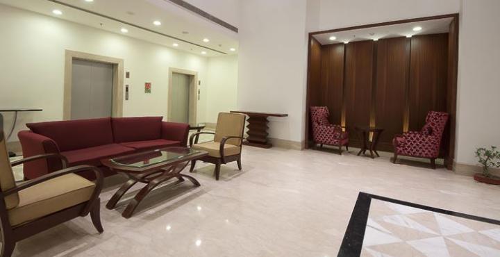 The Golden Plaza Hotel Panchkula Extérieur photo