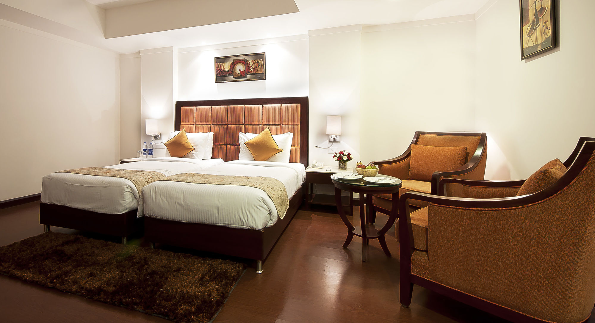 The Golden Plaza Hotel Panchkula Extérieur photo