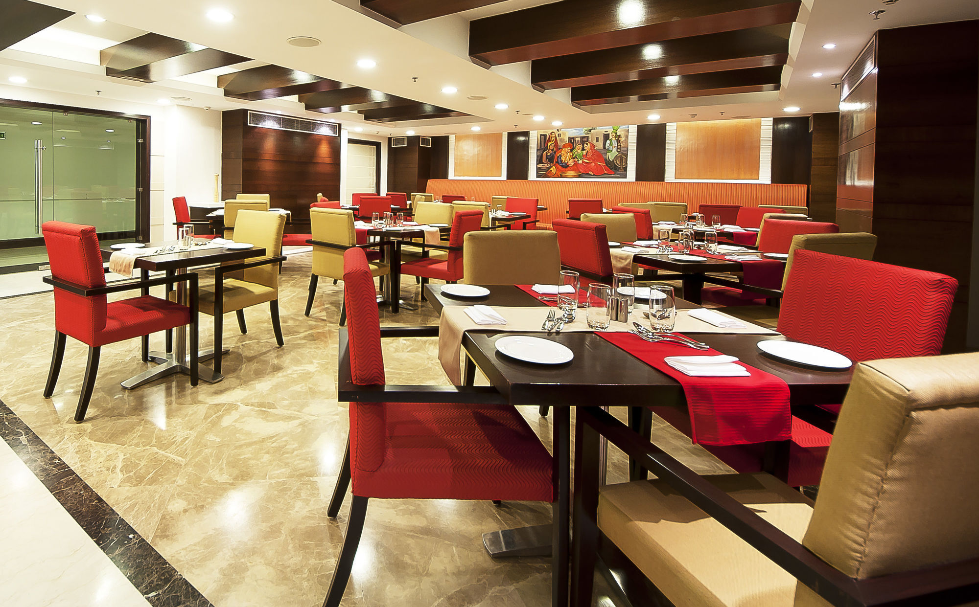 The Golden Plaza Hotel Panchkula Extérieur photo